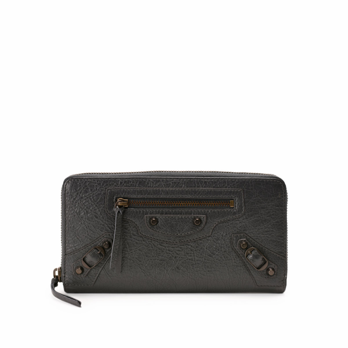 Black grained leather zip-around wallet with silver hardware, curated Pre-loved Luxury by Myluxe in Helsinki.