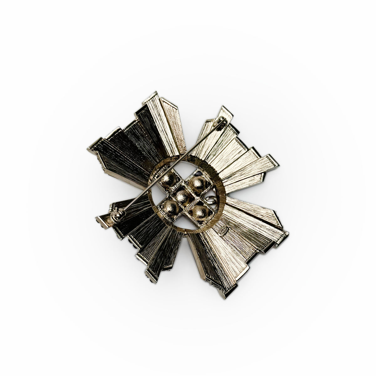 Gold-tone textured star-shaped brooch with central spherical embellishments, curated Pre-loved Luxury by Myluxe in Helsinki.