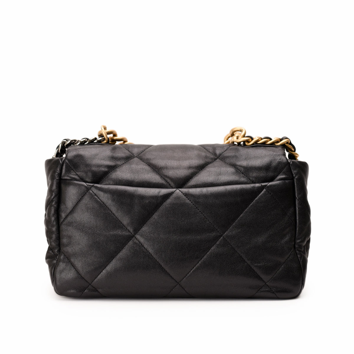 Black quilted lambskin leather shoulder bag with gold-tone chain strap, curated Pre-loved Luxury by Myluxe in Helsinki.