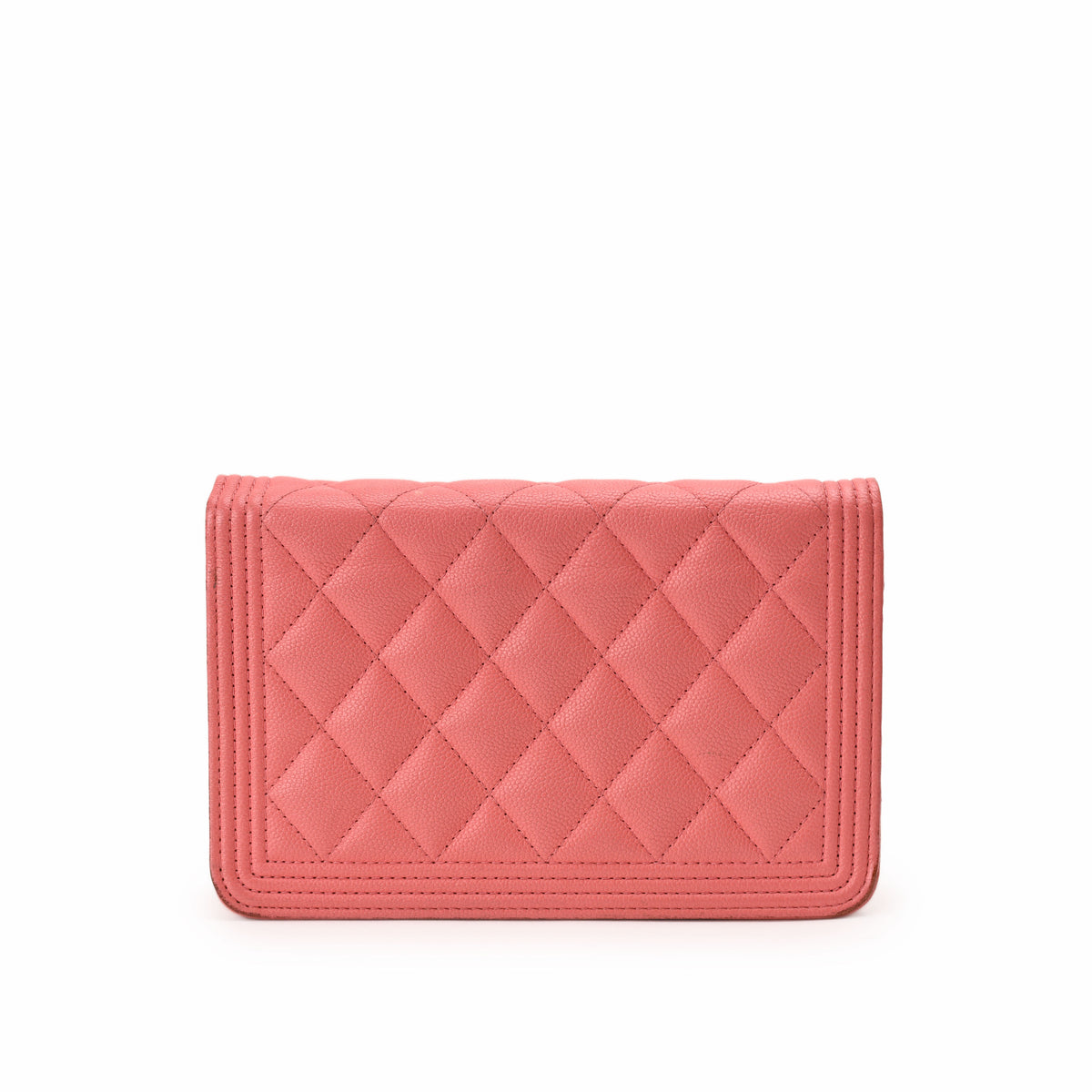 Pink quilted leather Chanel wallet, curated Pre-loved Luxury by Myluxe in Helsinki.