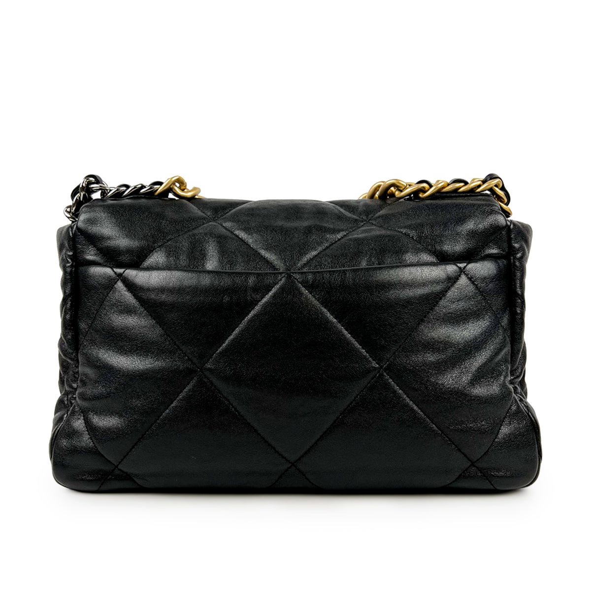 Black quilted lambskin leather shoulder bag with gold-tone chain strap, curated Pre-loved Luxury by Myluxe in Helsinki.