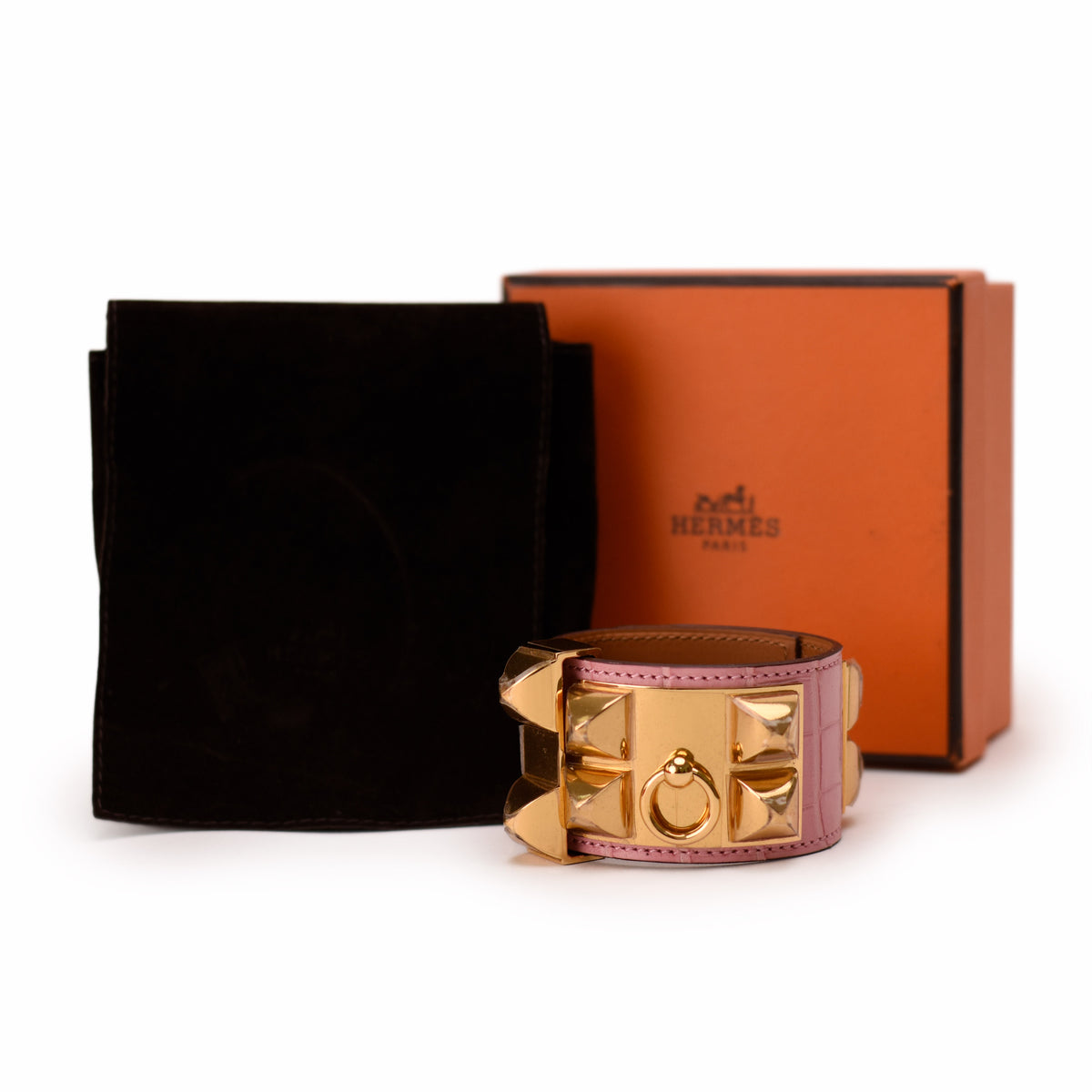 Hermès pink leather bracelet with gold-tone hardware. curated Pre-loved Luxury by Myluxe in Helsinki.