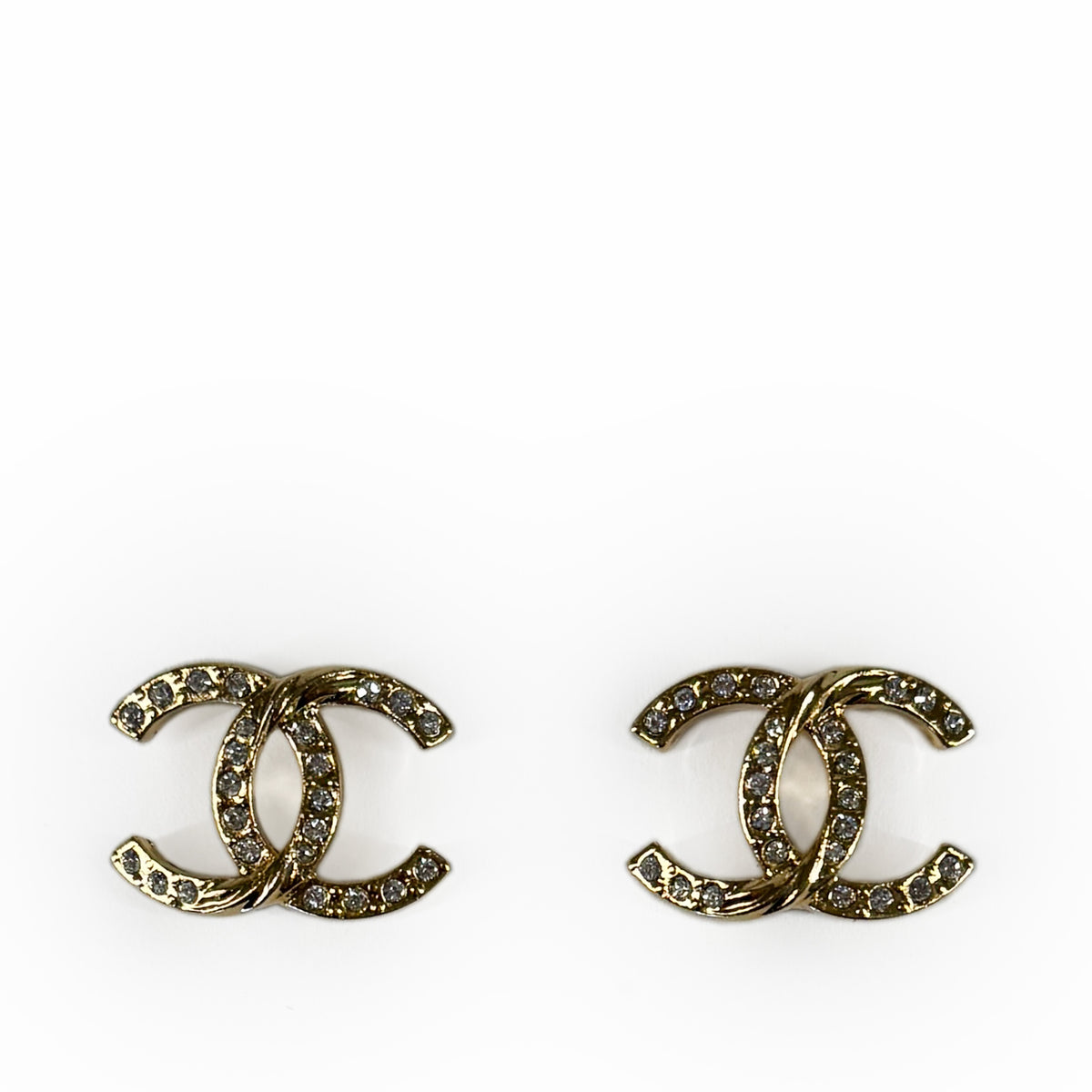 Gold-tone interlocking CC logo earrings pavé set with crystals, curated Pre-loved Luxury by Myluxe in Helsinki.