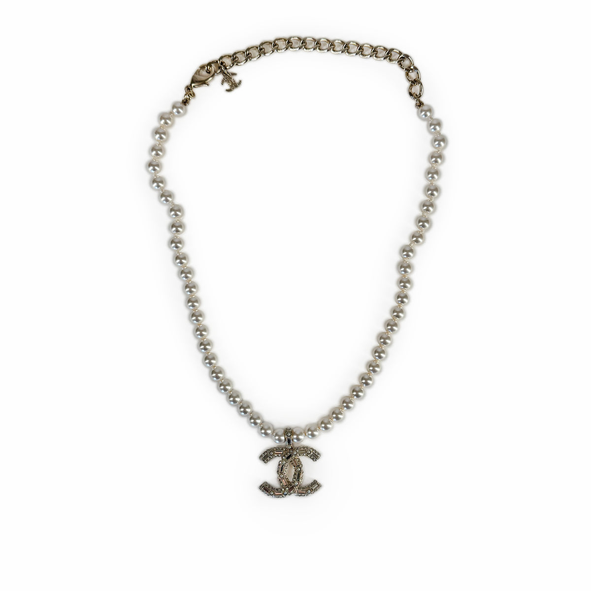 Chanel crystal CC logo pearl necklace in white and silver, curated Pre-loved Luxury by Myluxe in Helsinki.