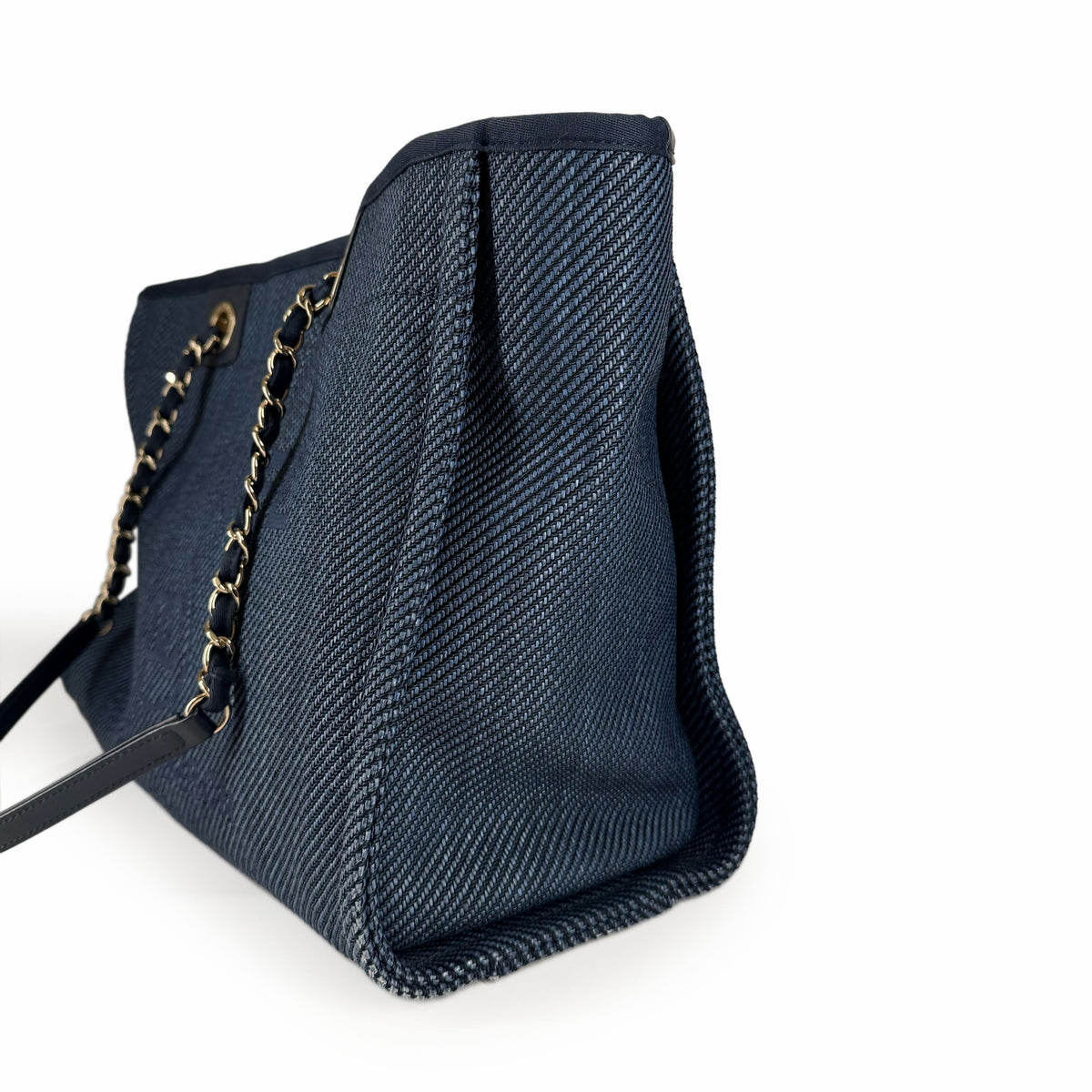 Navy blue textured woven fabric tote bag with gold-tone chain strap, curated Pre-loved Luxury by Myluxe in Helsinki.