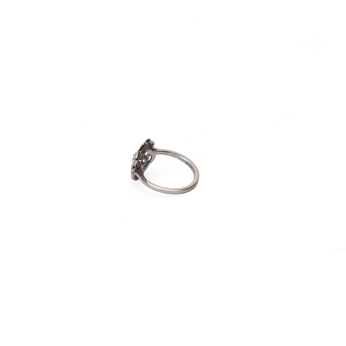 Chanel Bouton De Camélia Ring White Gold