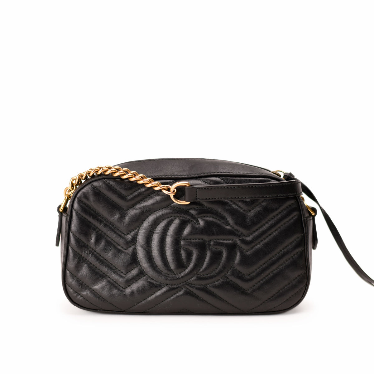 Black quilted leather Gucci Marmont shoulder bag with gold-tone chain strap. curated Pre-loved Luxury by Myluxe in Helsinki.