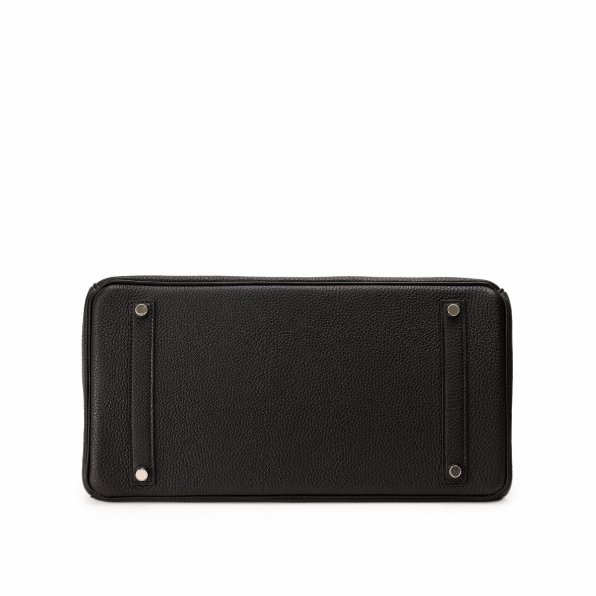 Black pebbled leather luxury clutch with silver-tone hardware. curated Pre-loved Luxury by Myluxe in Helsinki.