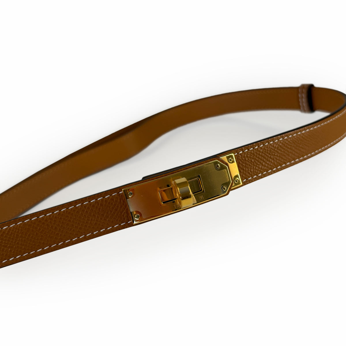 Tan leather belt with gold-tone hardware, curated Pre-loved Luxury by Myluxe in Helsinki.