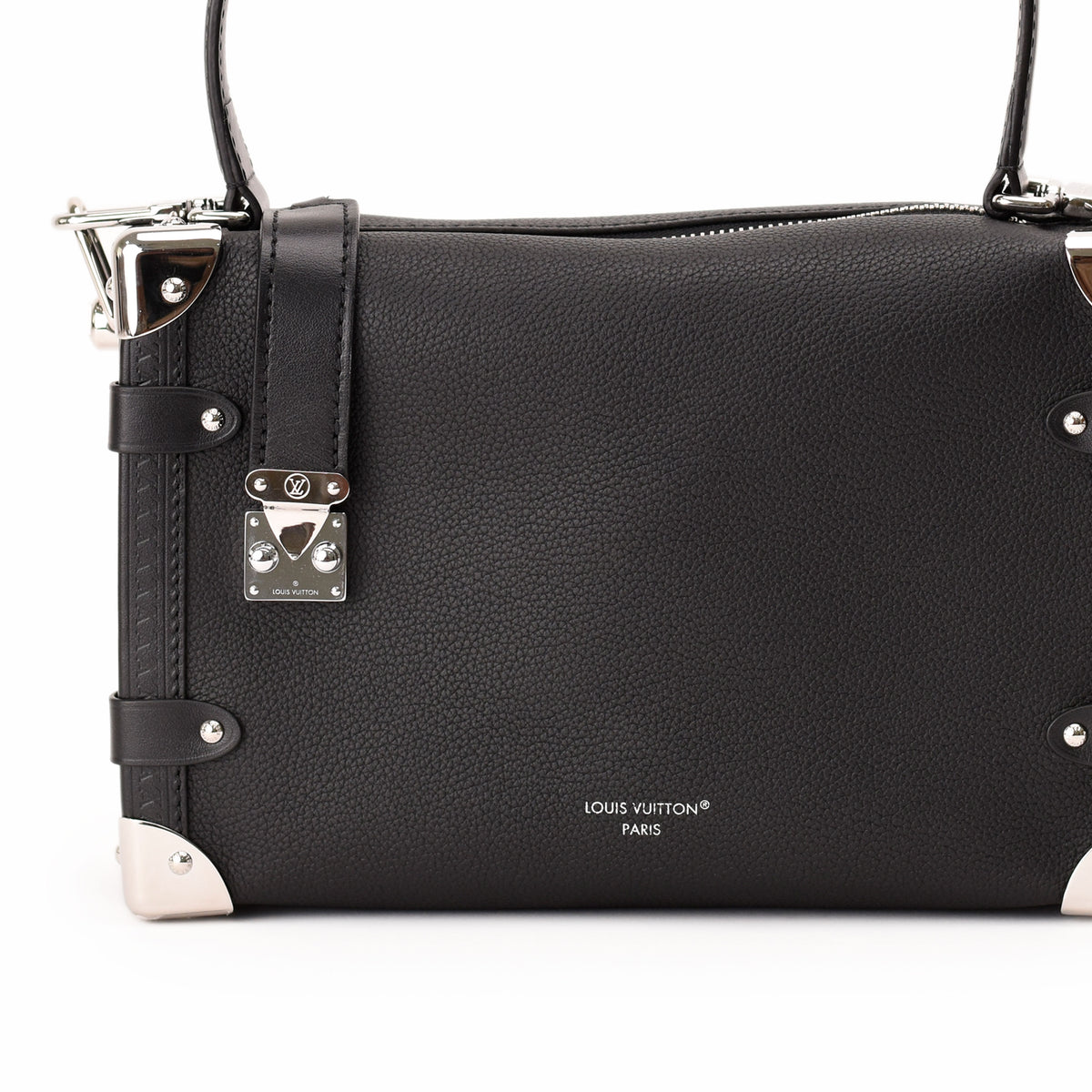 Black grained leather Louis Vuitton handbag with silver-tone hardware. curated Pre-loved Luxury by Myluxe in Helsinki.