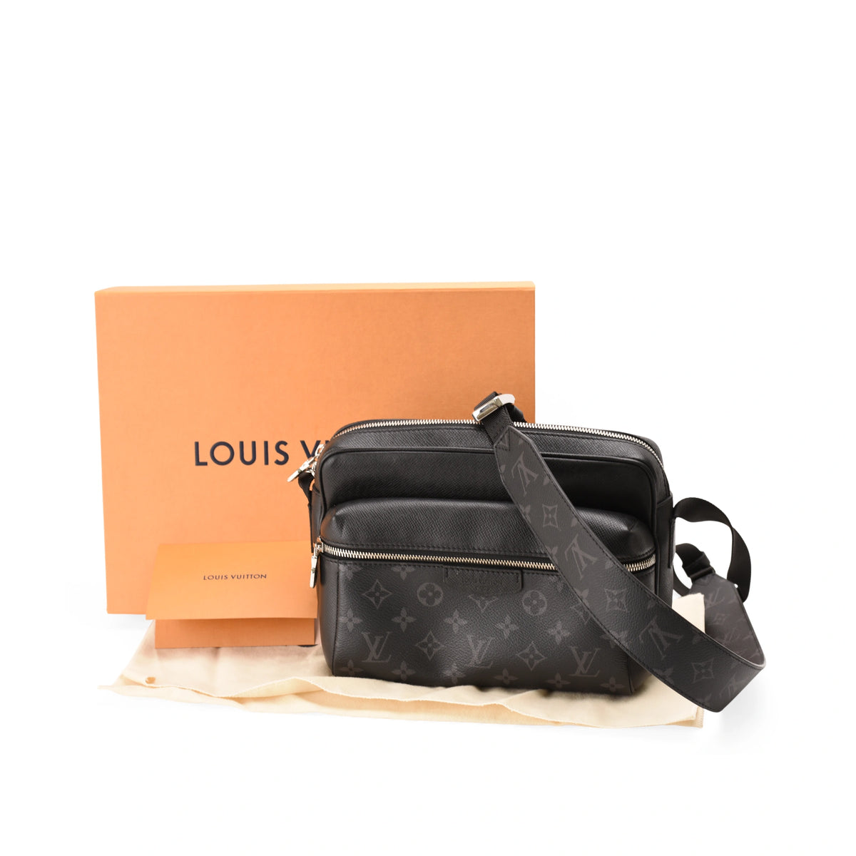 Louis Vuitton Taiga Monogram Eclipse Outdoor Messenger